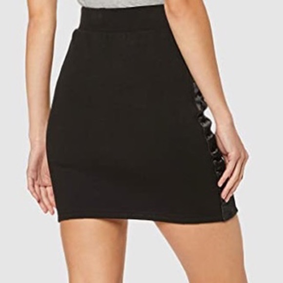 Kappa Authentic Aval Black Mini Skirt - Picture 2 of 9